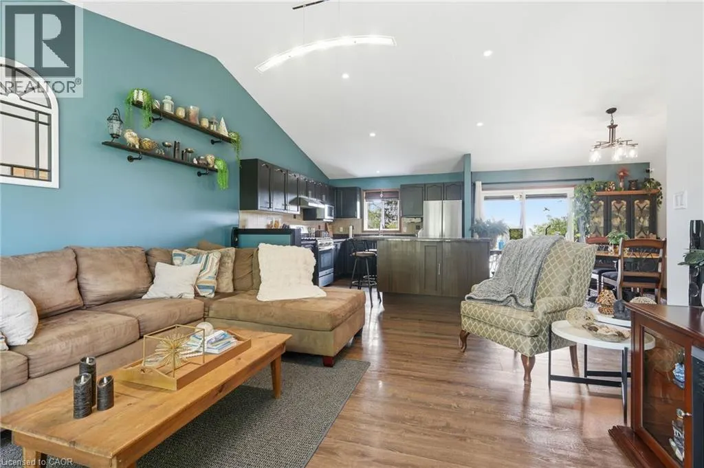 3557 GRIMSBY Road