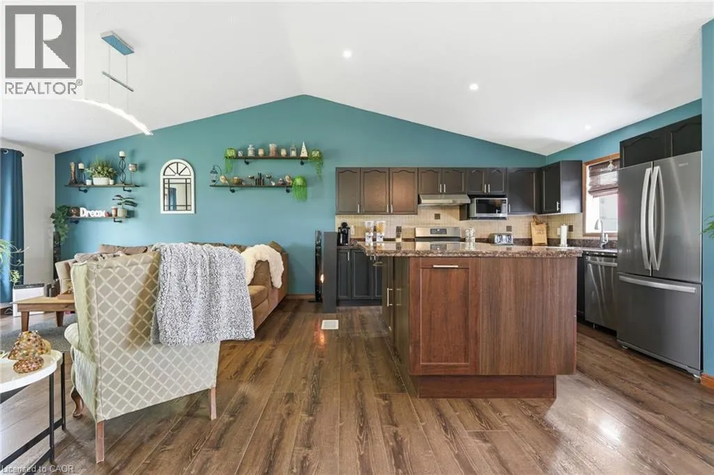 3557 GRIMSBY Road