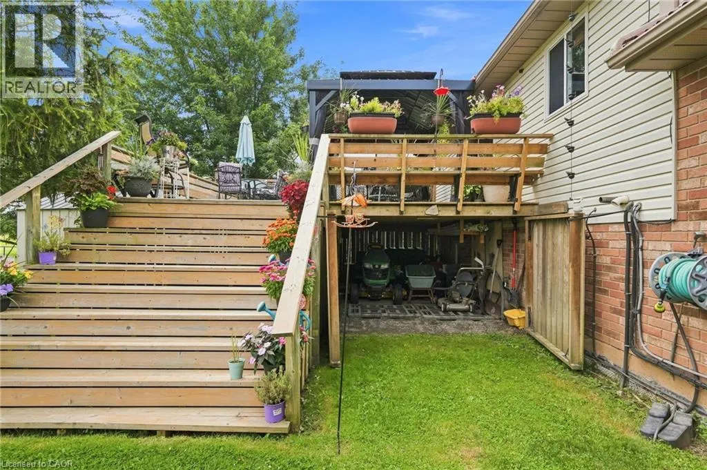 3557 GRIMSBY Road
