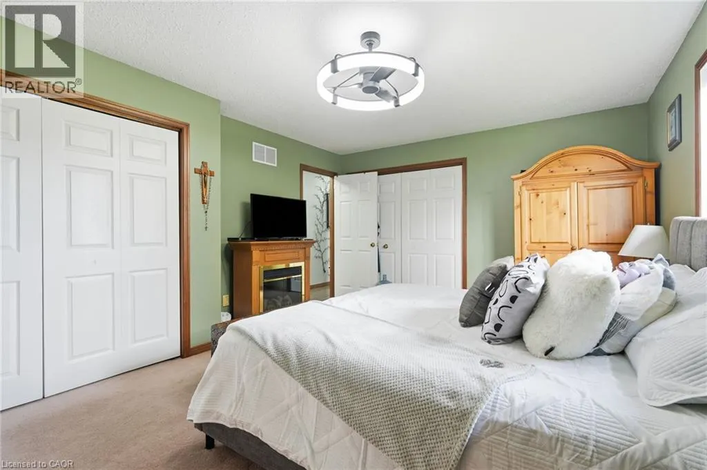 3557 GRIMSBY Road