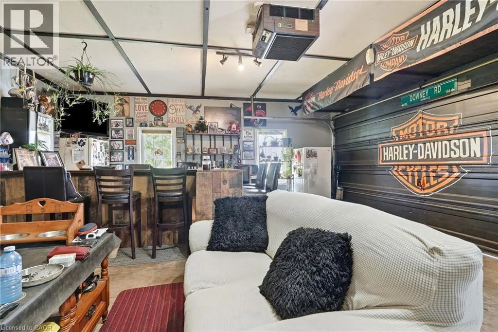 3557 GRIMSBY Road