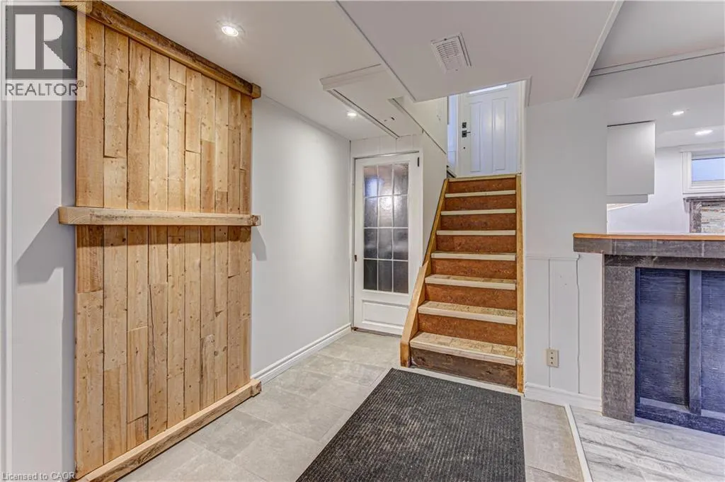 51 ROSEMOUNT Drive