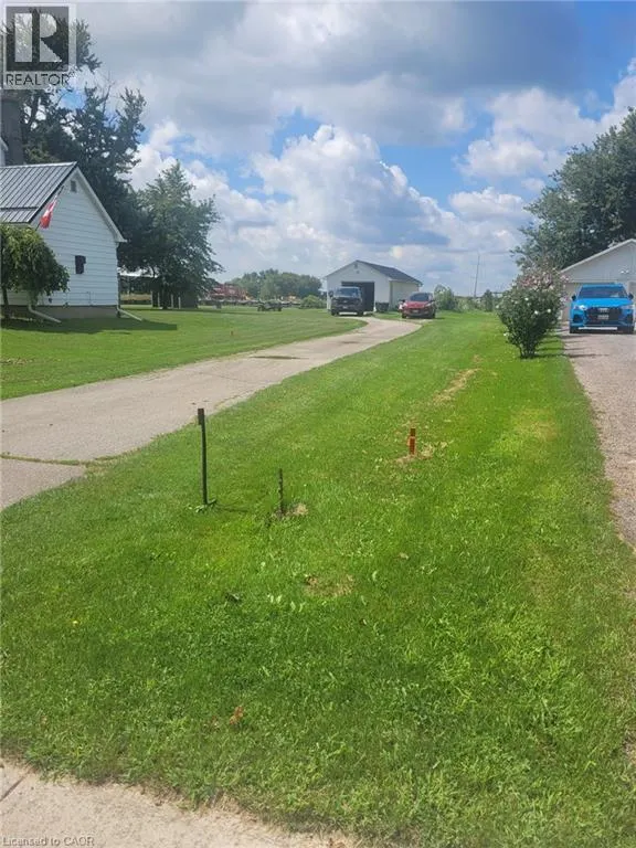 BLK B PL88 ERIE Avenue N