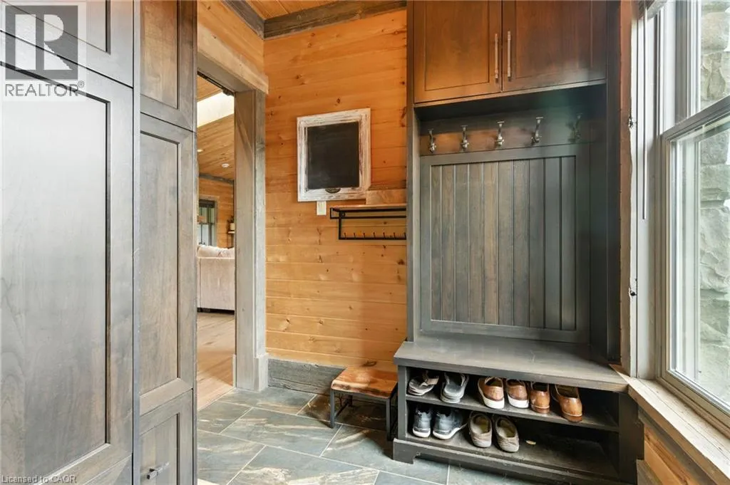 437 6TH CONCESSION Road E