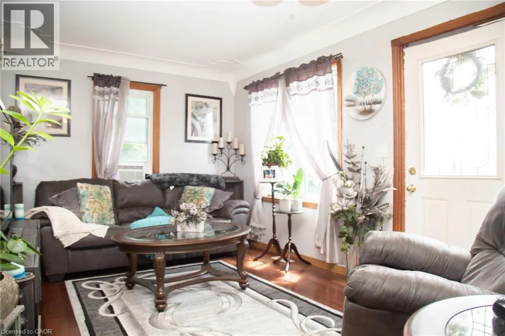 909 WINDHAM RD 13 Road