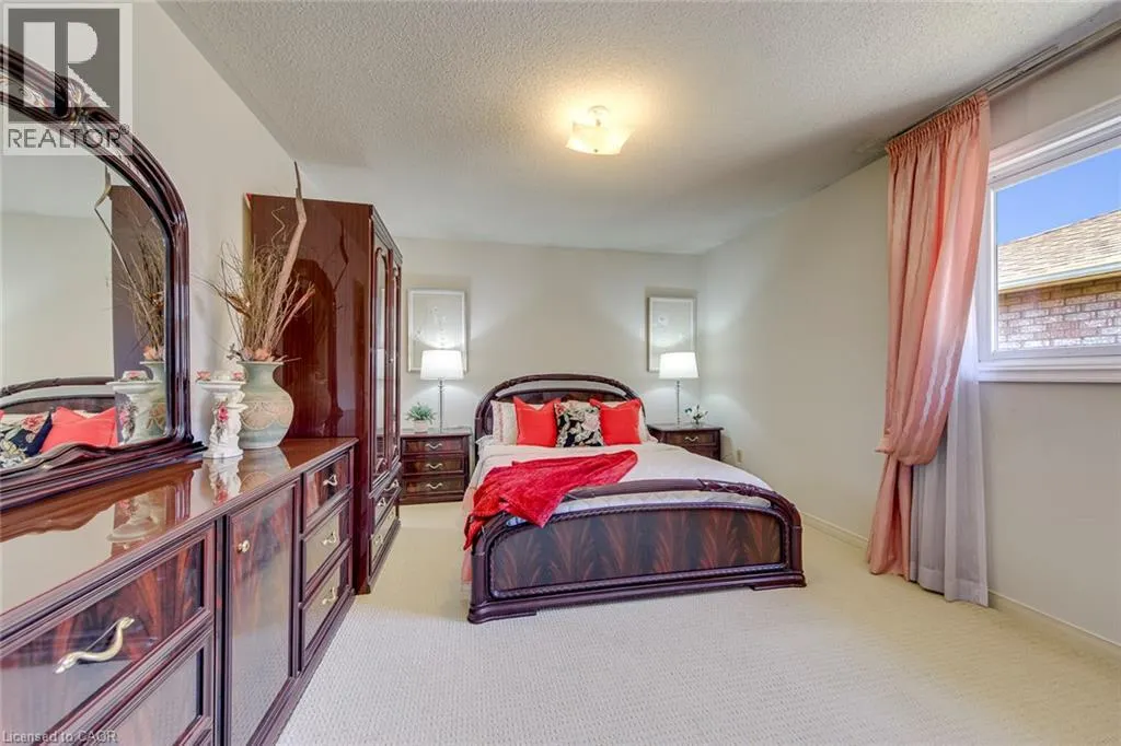 2442 WYNTEN Way