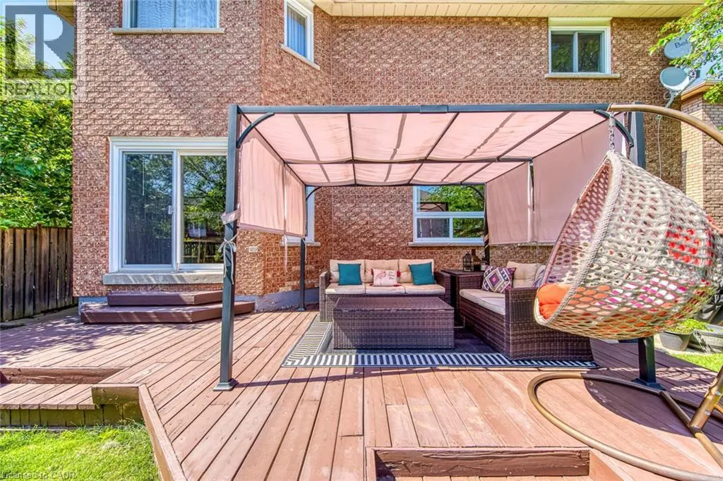 2442 WYNTEN Way