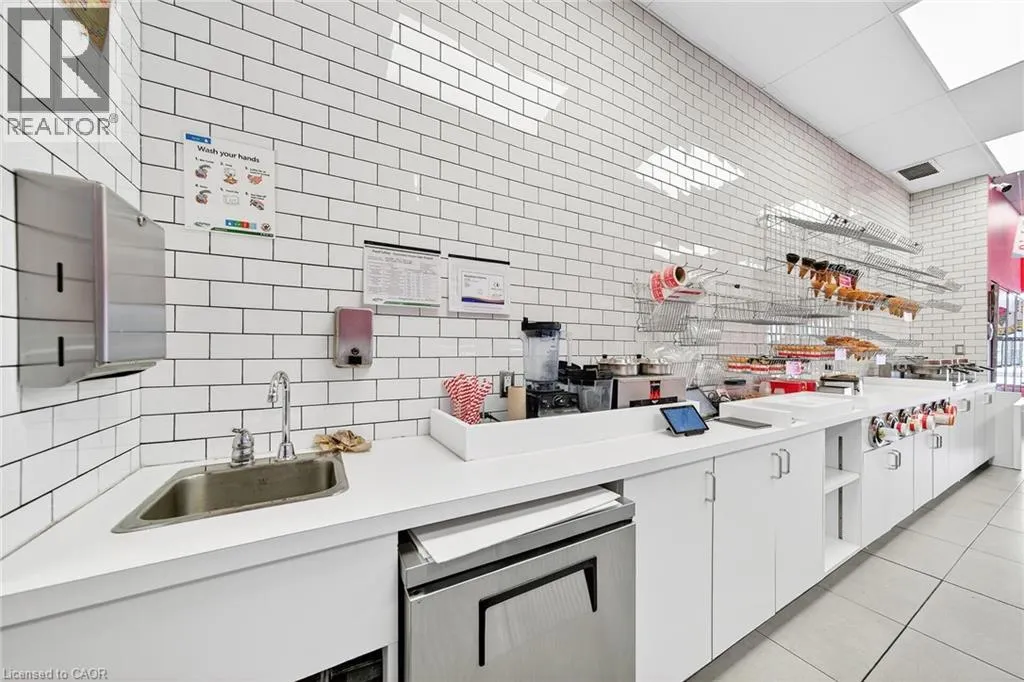 380 DUNDAS Street E Unit# D9 #D9