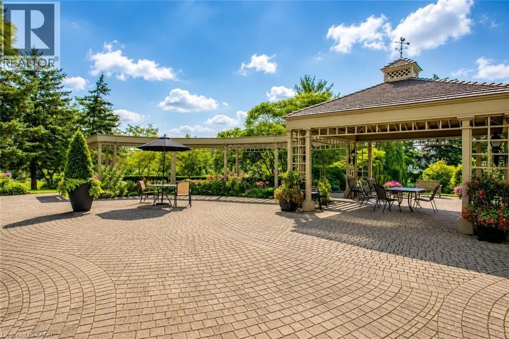 2511 LAKESHORE Road W Unit# 216 #216