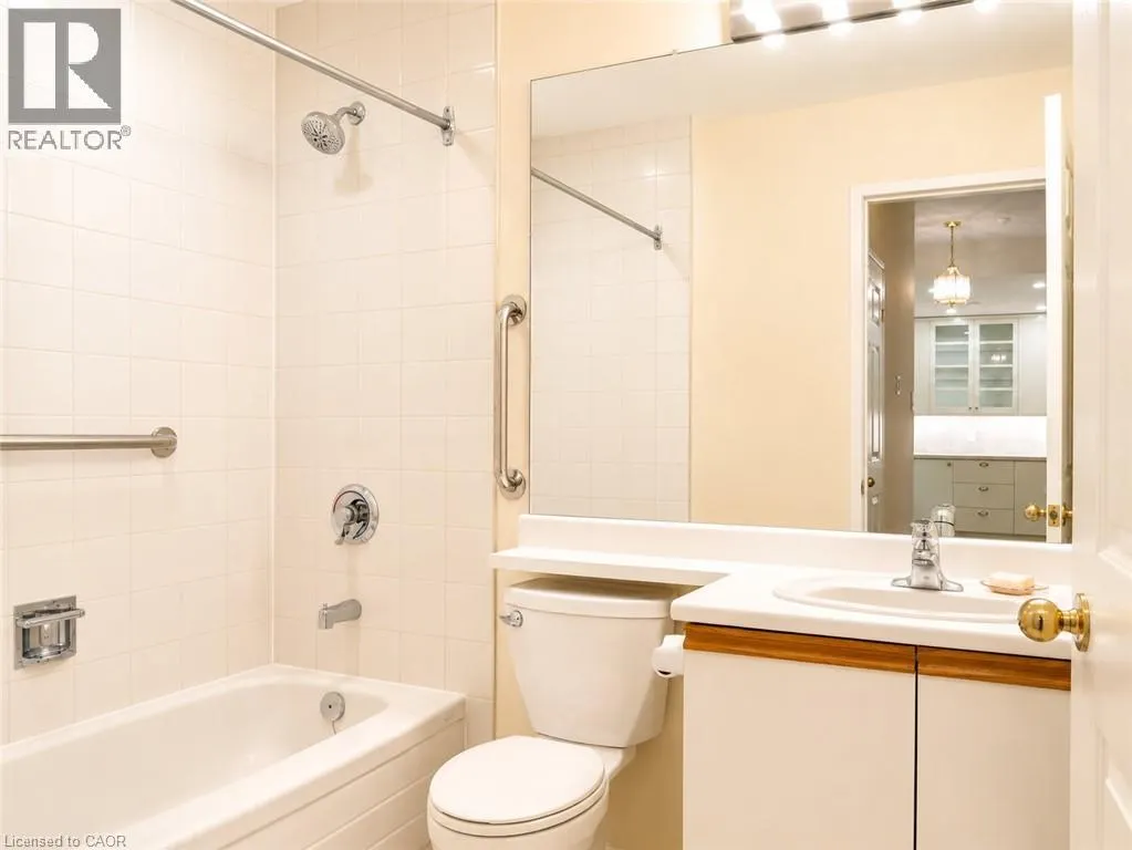 2511 LAKESHORE Road W Unit# 216 #216