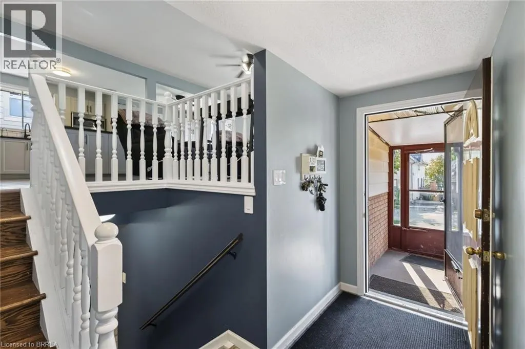 17B EMILIE Street