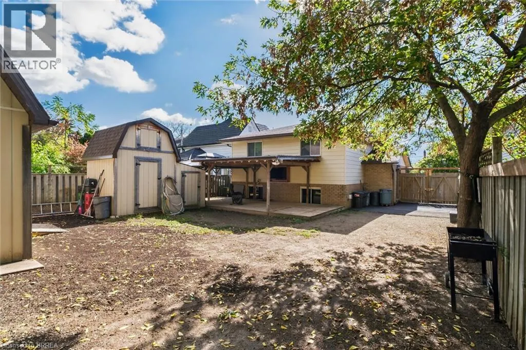 17B EMILIE Street