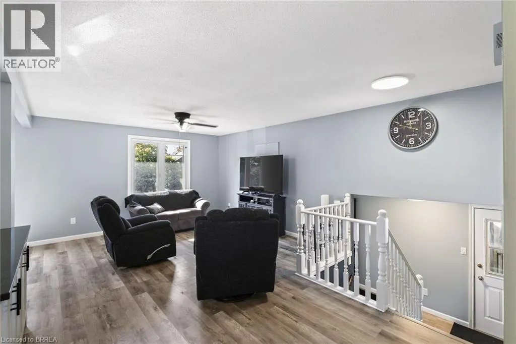 17B EMILIE Street