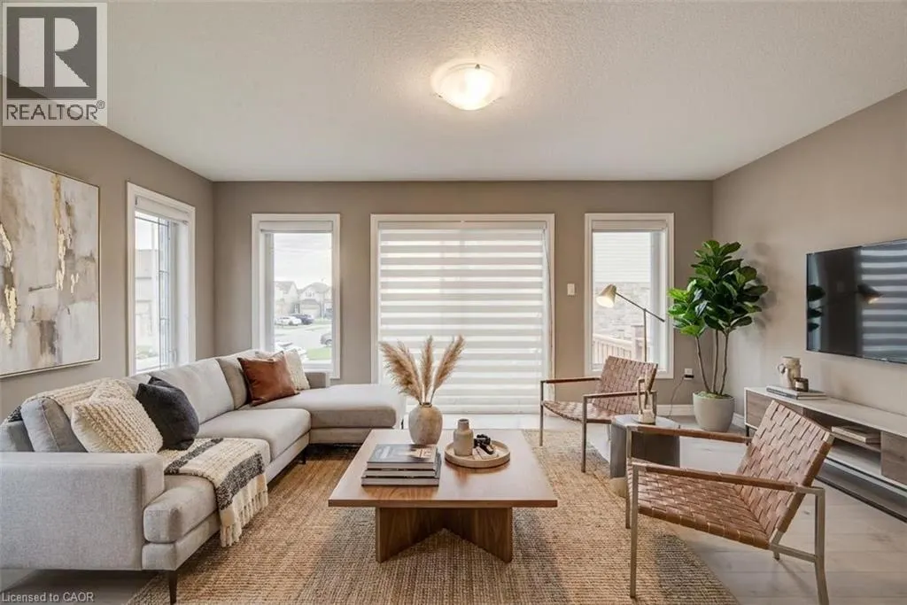 77 JOHN BRABSON Crescent