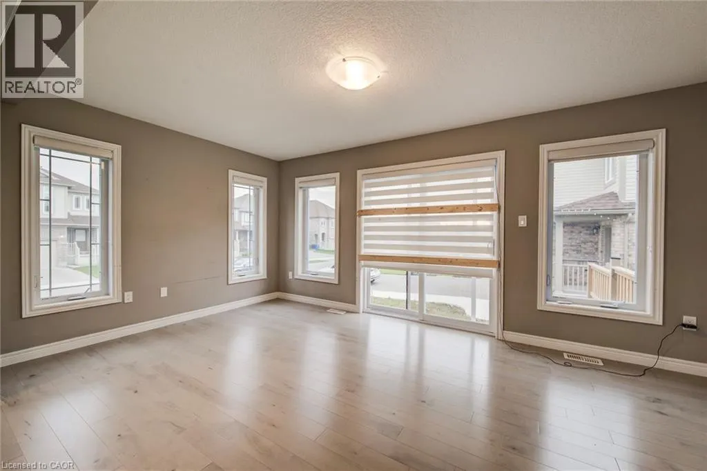 77 JOHN BRABSON Crescent