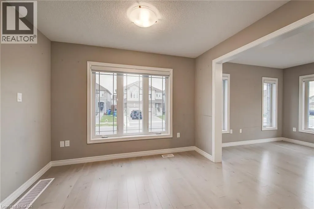 77 JOHN BRABSON Crescent