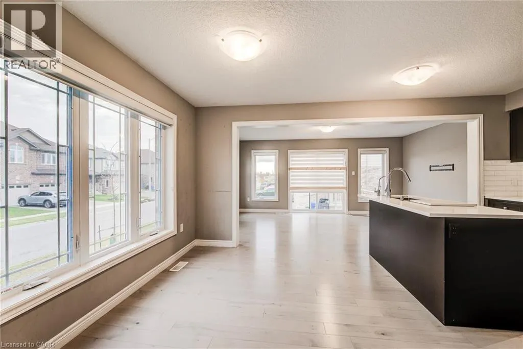 77 JOHN BRABSON Crescent