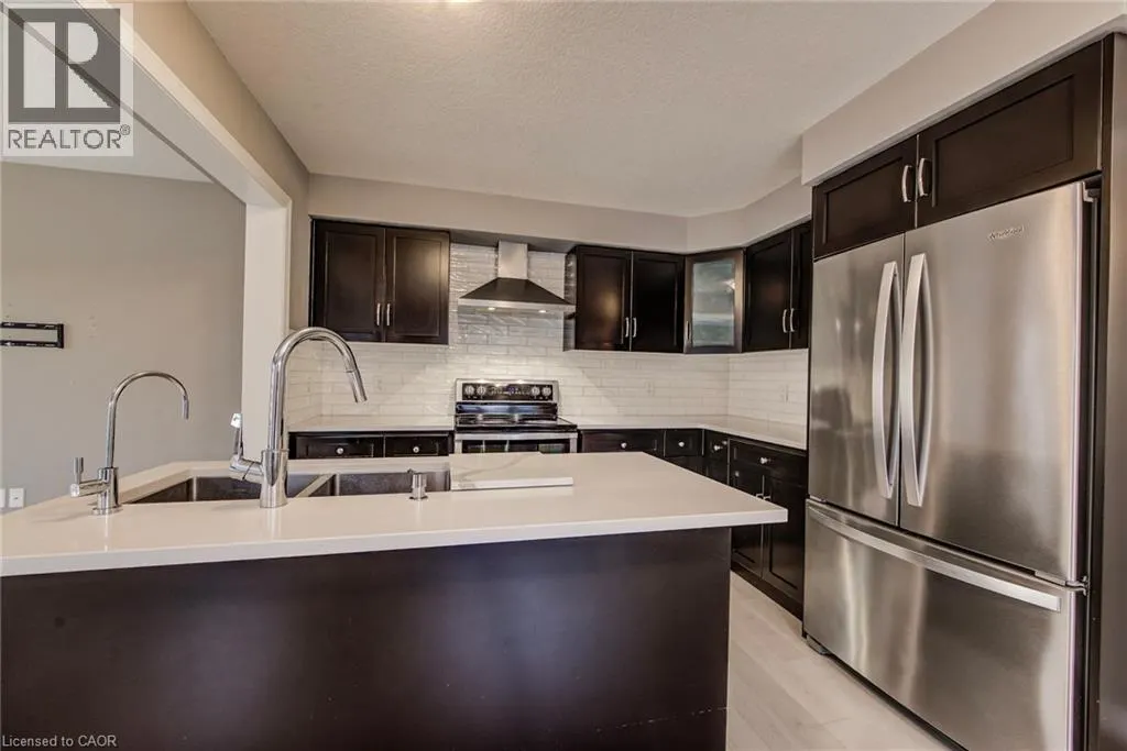77 JOHN BRABSON Crescent
