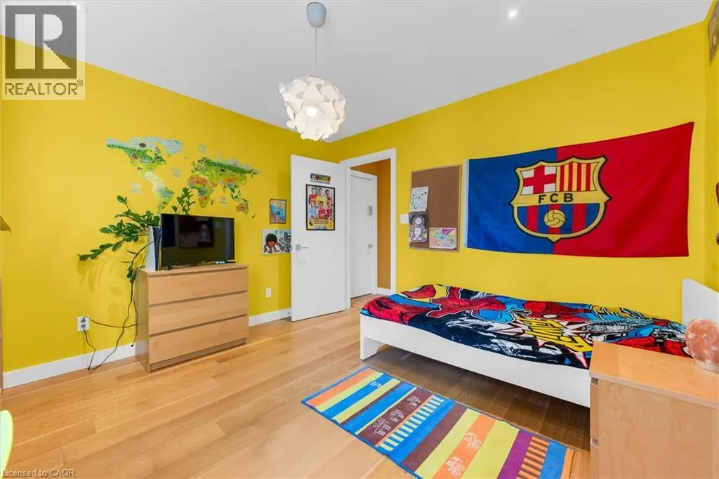39 HILTS Drive
