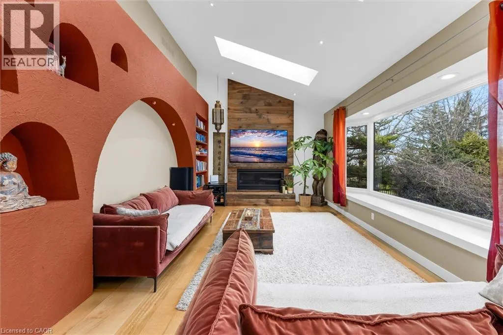 39 HILTS Drive