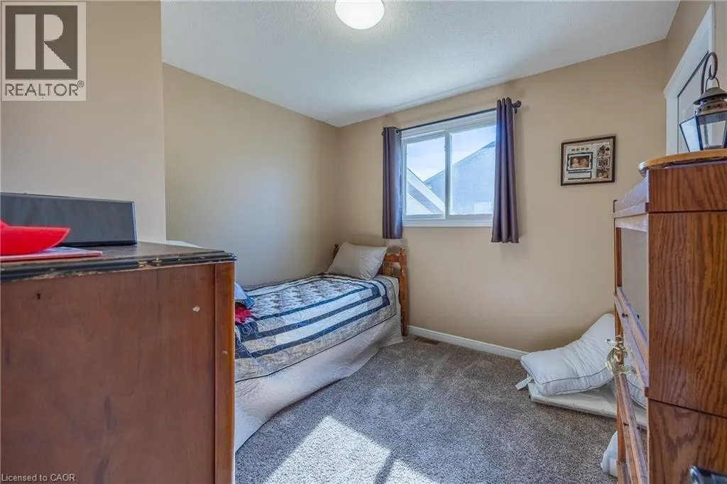 307 ORKNEY Street W