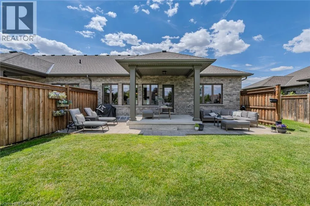 15 WINTERBERRY Lane