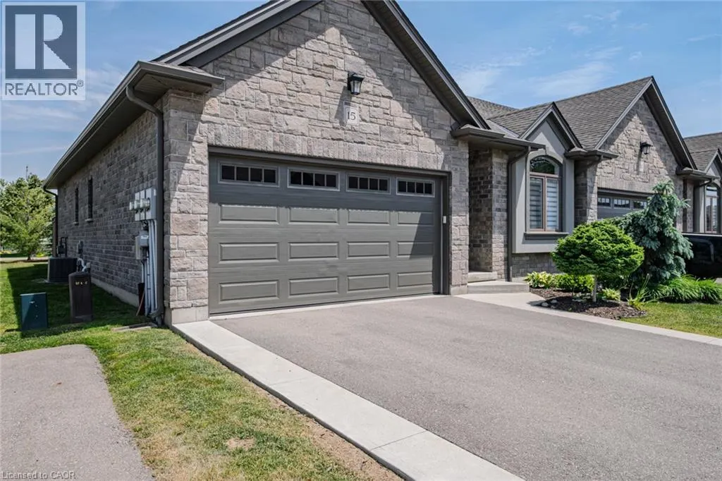 15 WINTERBERRY Lane