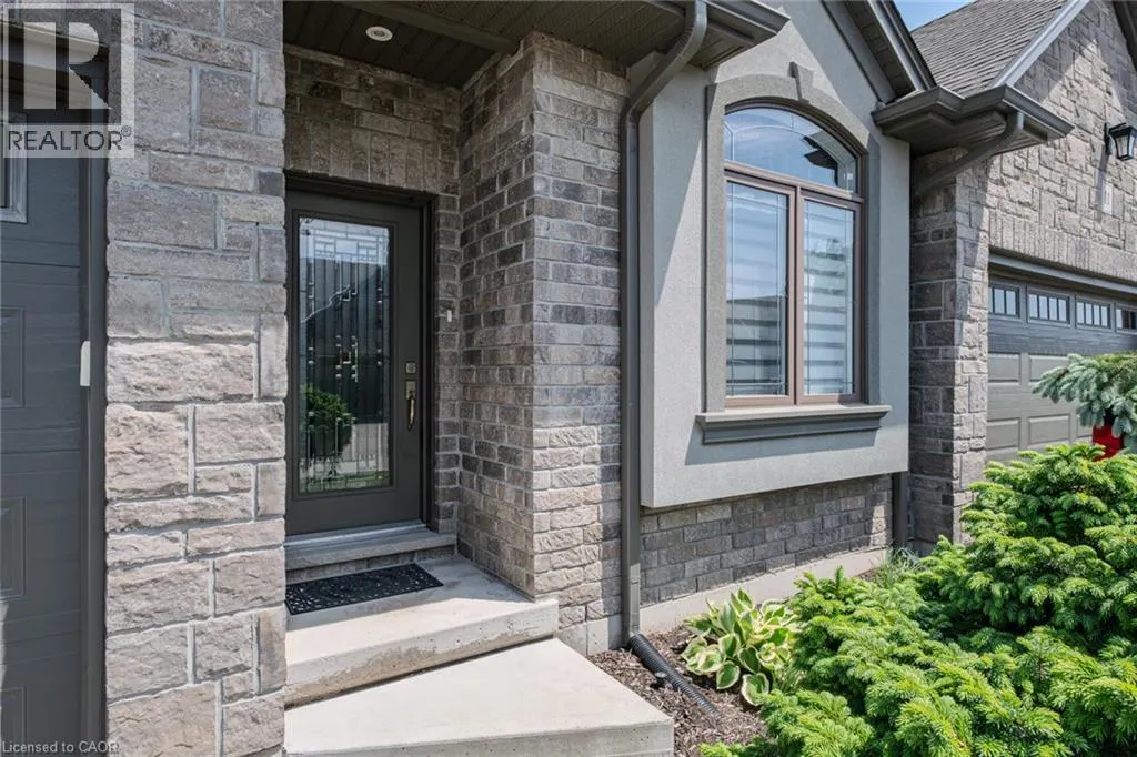 15 WINTERBERRY Lane