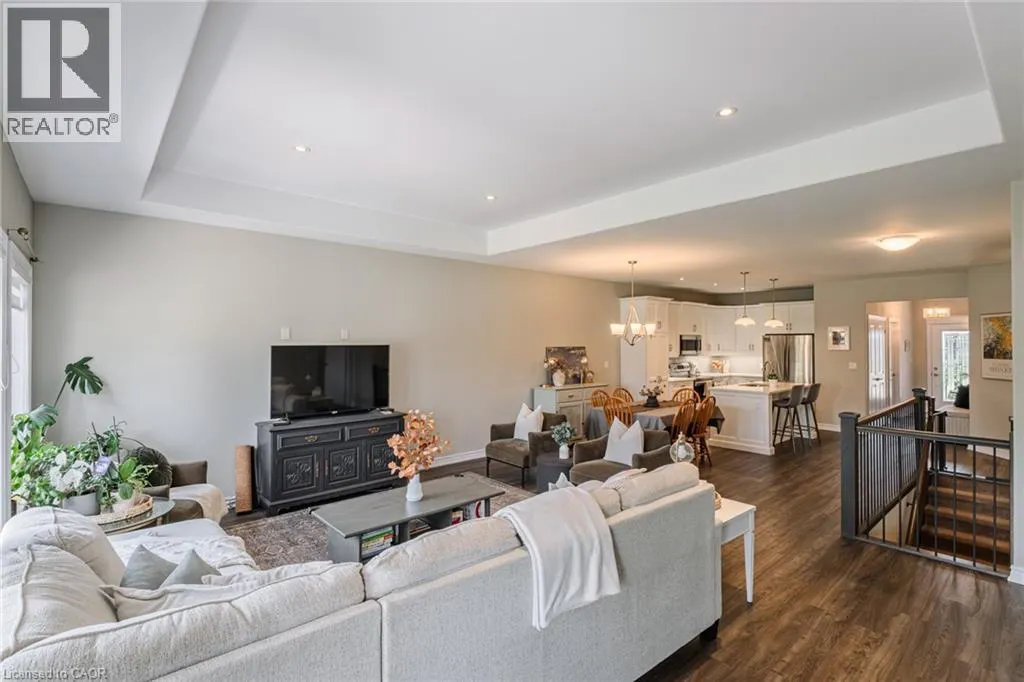 15 WINTERBERRY Lane