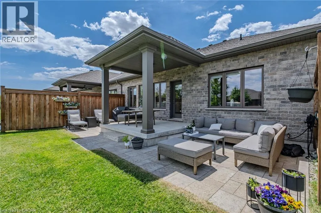15 WINTERBERRY Lane