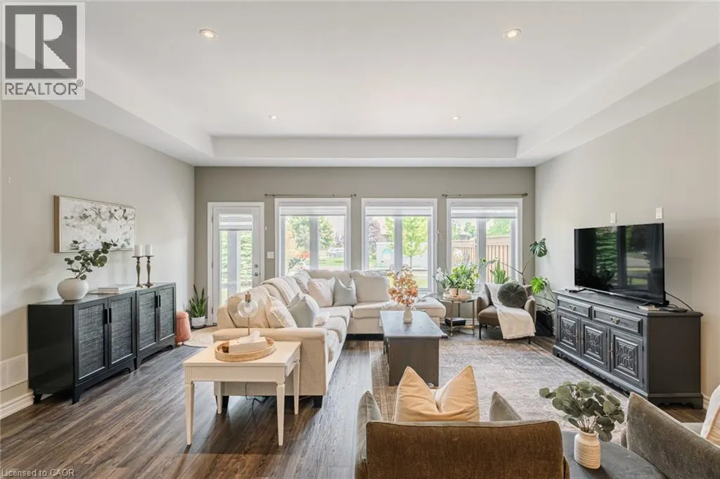 15 WINTERBERRY Lane