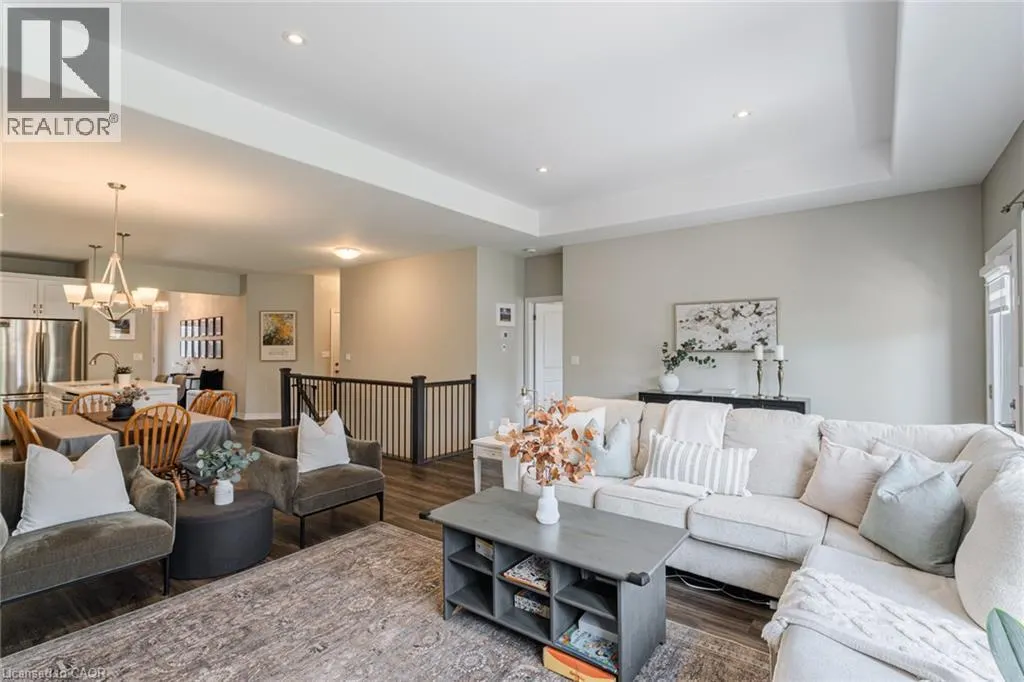 15 WINTERBERRY Lane