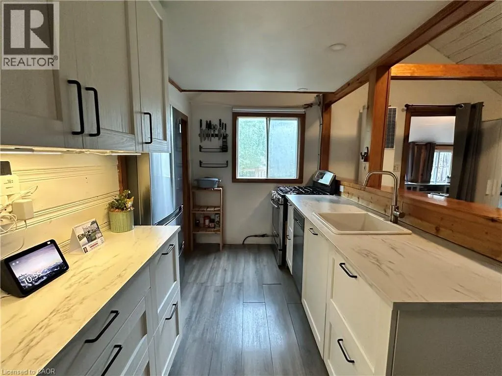 716 SANDY BAY Road