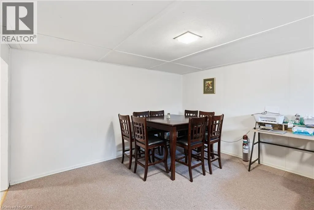 10 TAYLOR Crescent
