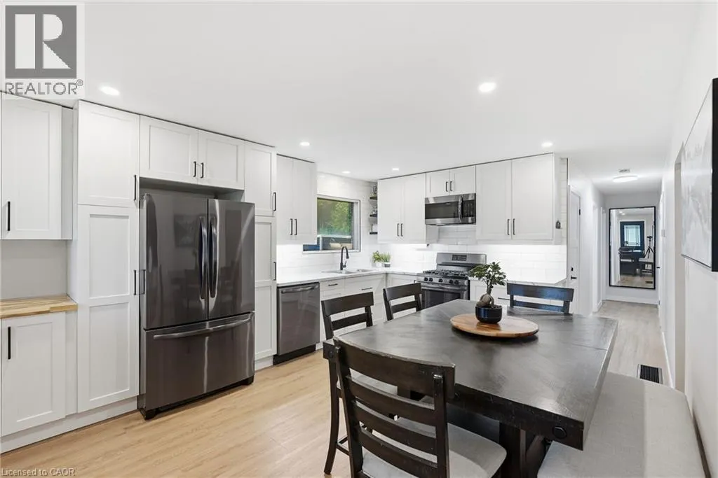 10 TAYLOR Crescent