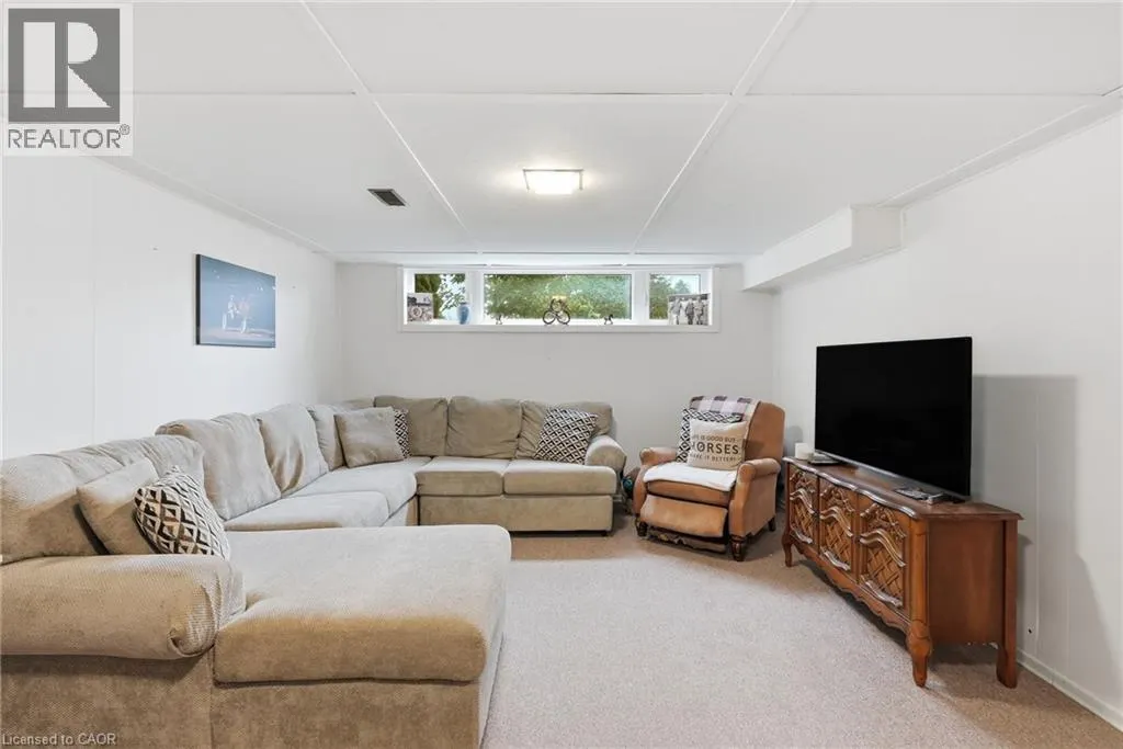 10 TAYLOR Crescent