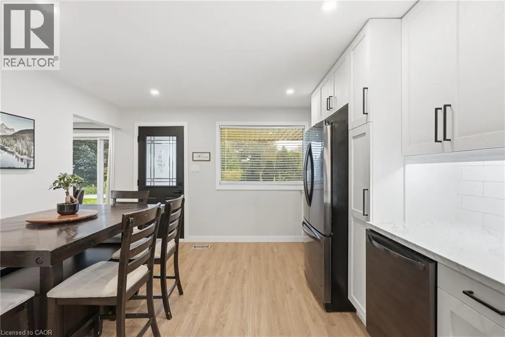 10 TAYLOR Crescent