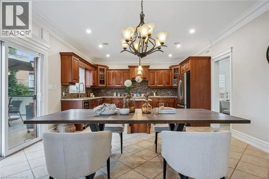 34 WHETSTONE Crescent