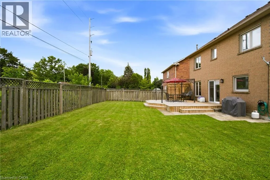 213 FELLOWES Crescent