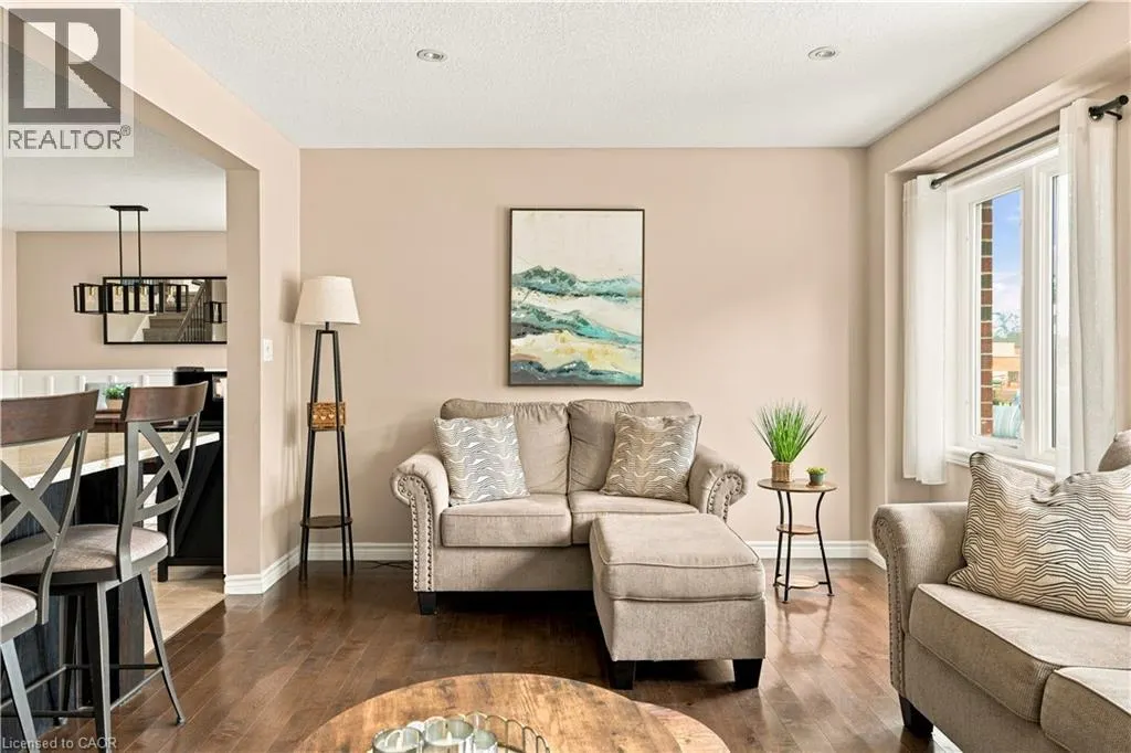 80 ROBERT SIMONE Way