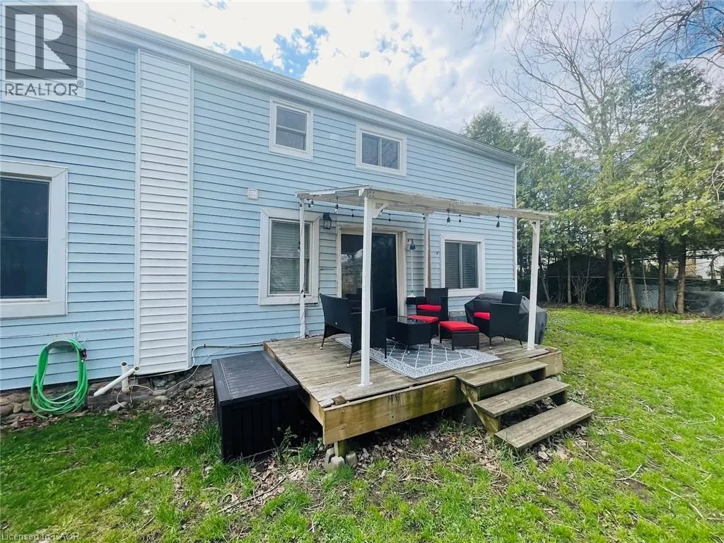 1 JOHN Avenue