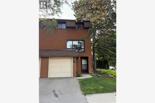 444 STONE CHURCH Road W Unit# R5