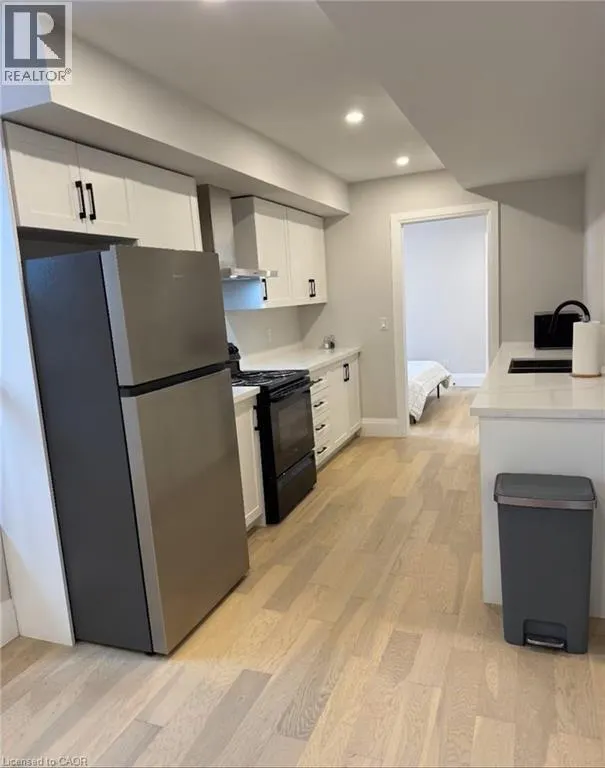 132 HODGKINS Avenue Unit# LOWER #LOWER