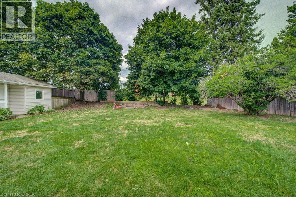 6 BAYLY Drive