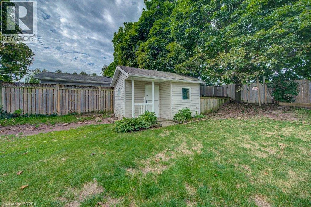 6 BAYLY Drive