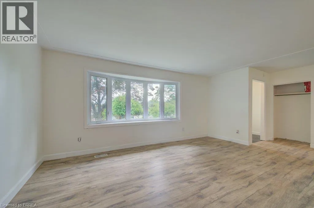 6 BAYLY Drive