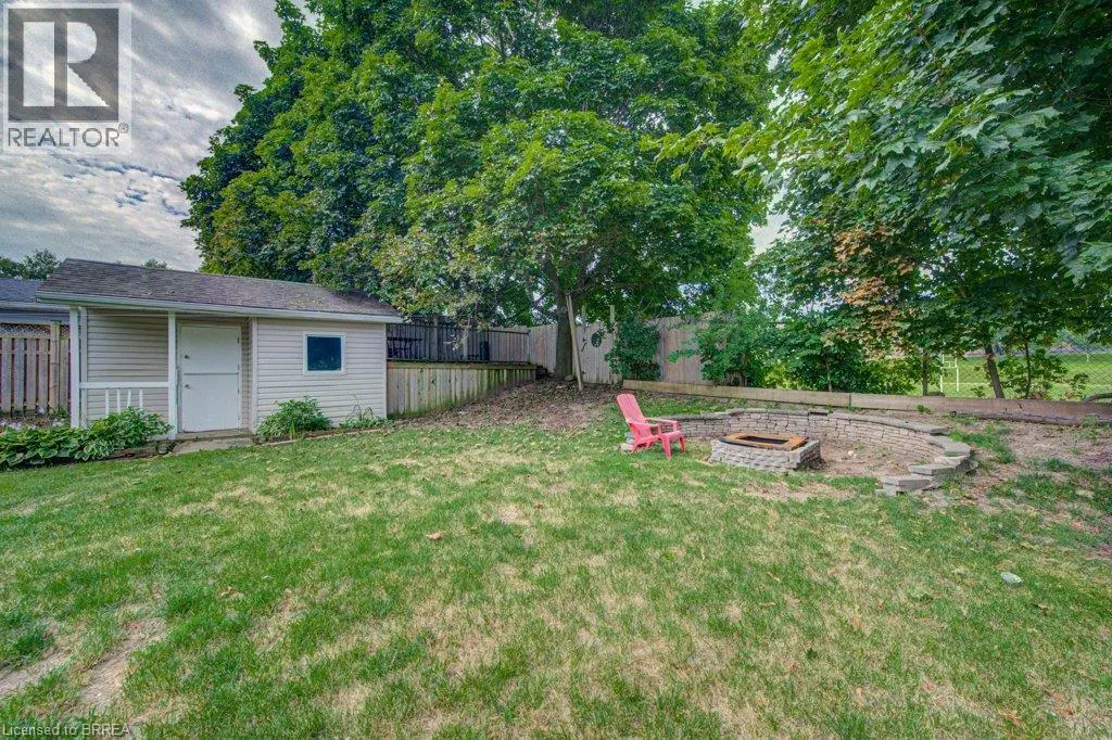 6 BAYLY Drive