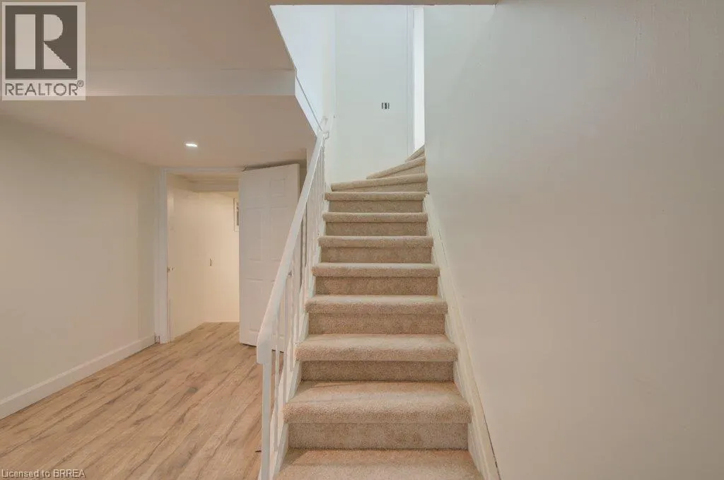 6 BAYLY Drive