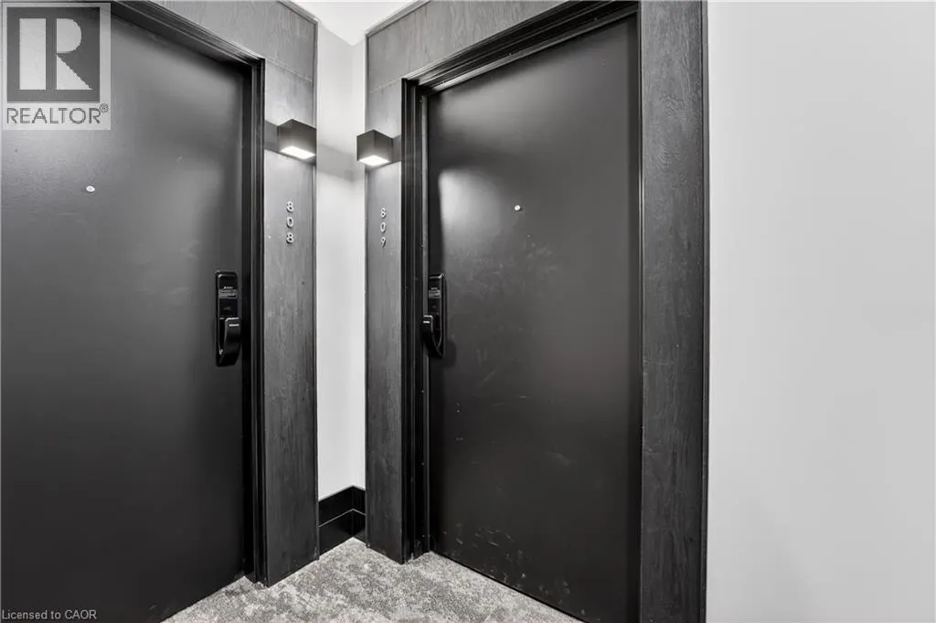 461 GREEN Road Unit# 809 #809