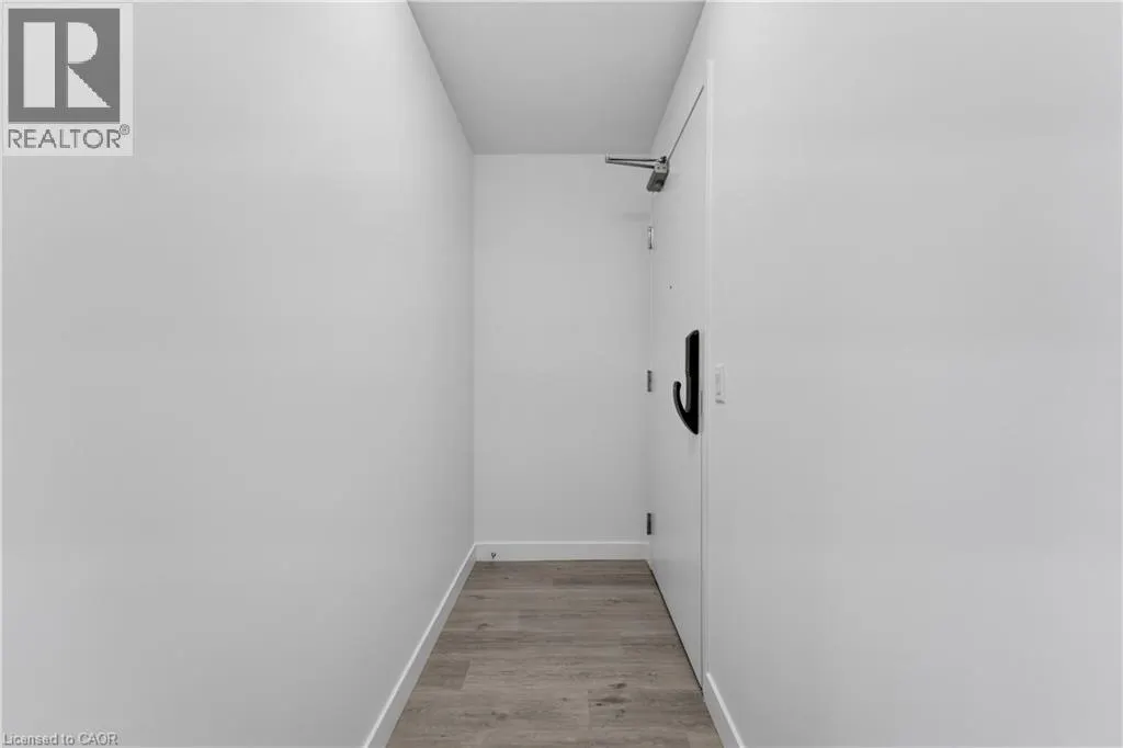 461 GREEN Road Unit# 809 #809
